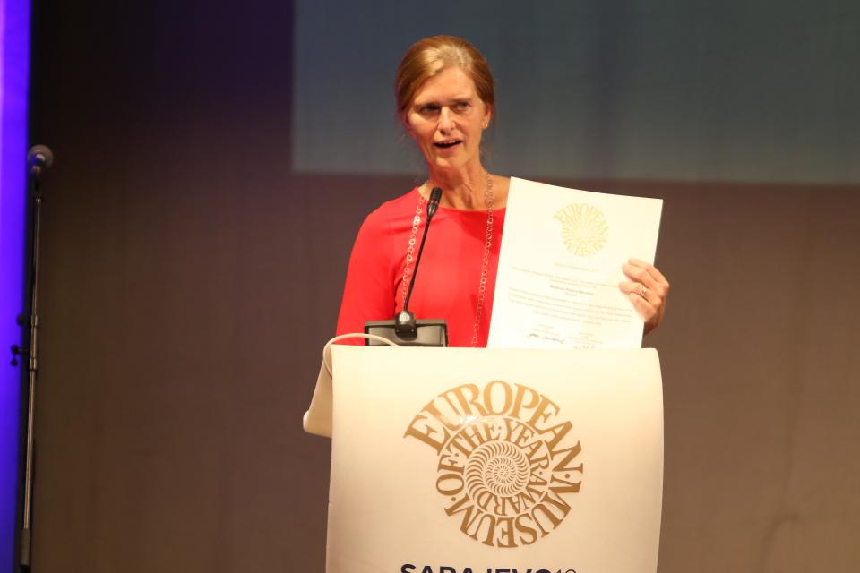 Publiekswerker Odette Peterink bij de uitreiking van de Museum of the Year Award