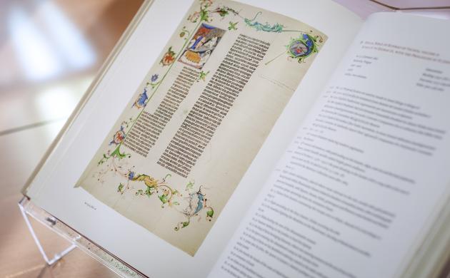 boek 'Manuscripten uit het Museum Plantin-Moretus'